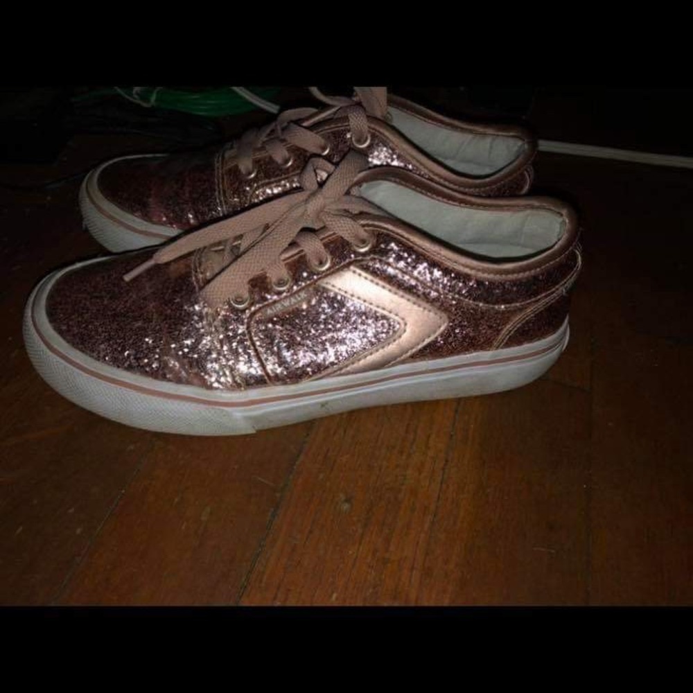 Girls Shoes .. Cute